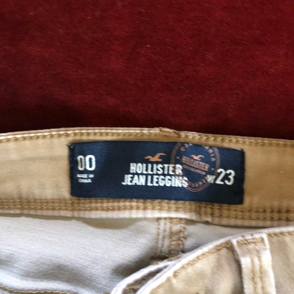 00 HOLLISTER Tan Jeggings. Perfect shape! - Picture 3 of 4